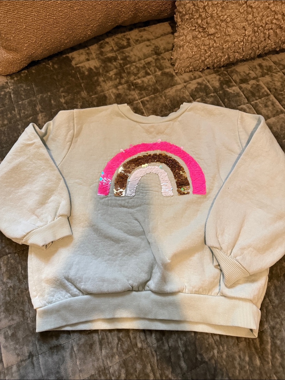 H&M size 6 mint Sweatshirt with Pink and Gold Sequin Rainbow
